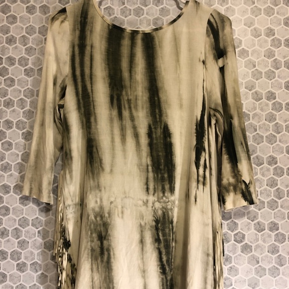 Entro Tie-Dye Fringe Top - Picture 5 of 7